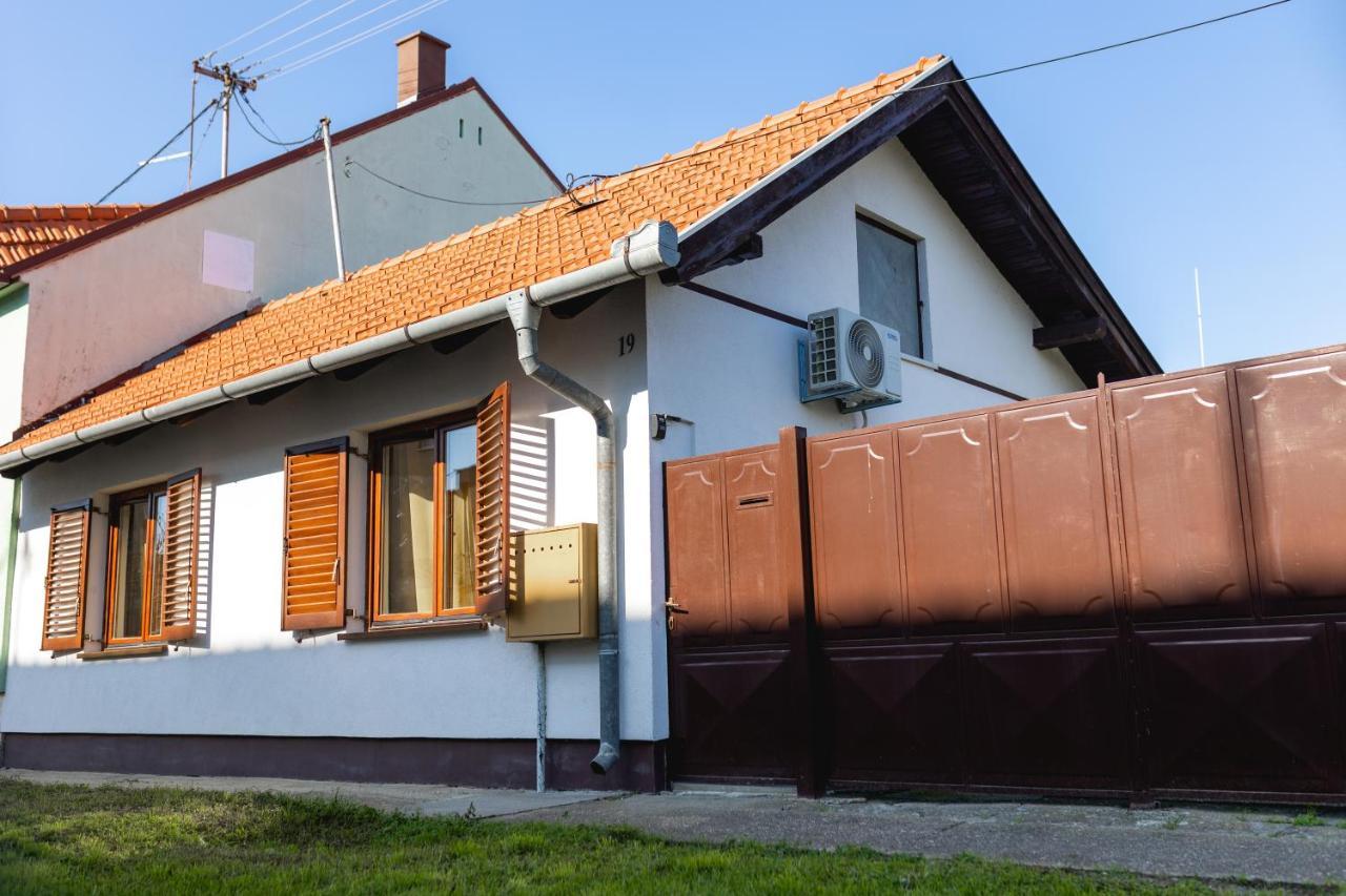 Studio Apartman Planb, Self Check In Osijek Bagian luar foto