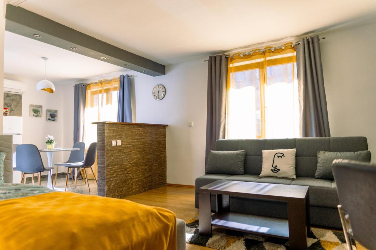 Studio Apartman Planb, Self Check In Osijek Bagian luar foto