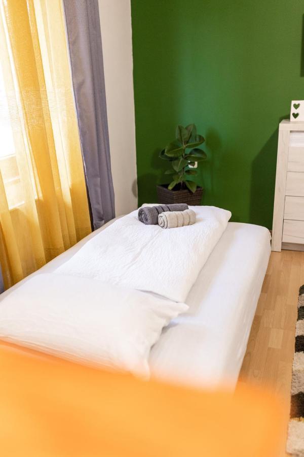 Studio Apartman Planb, Self Check In Osijek Bagian luar foto