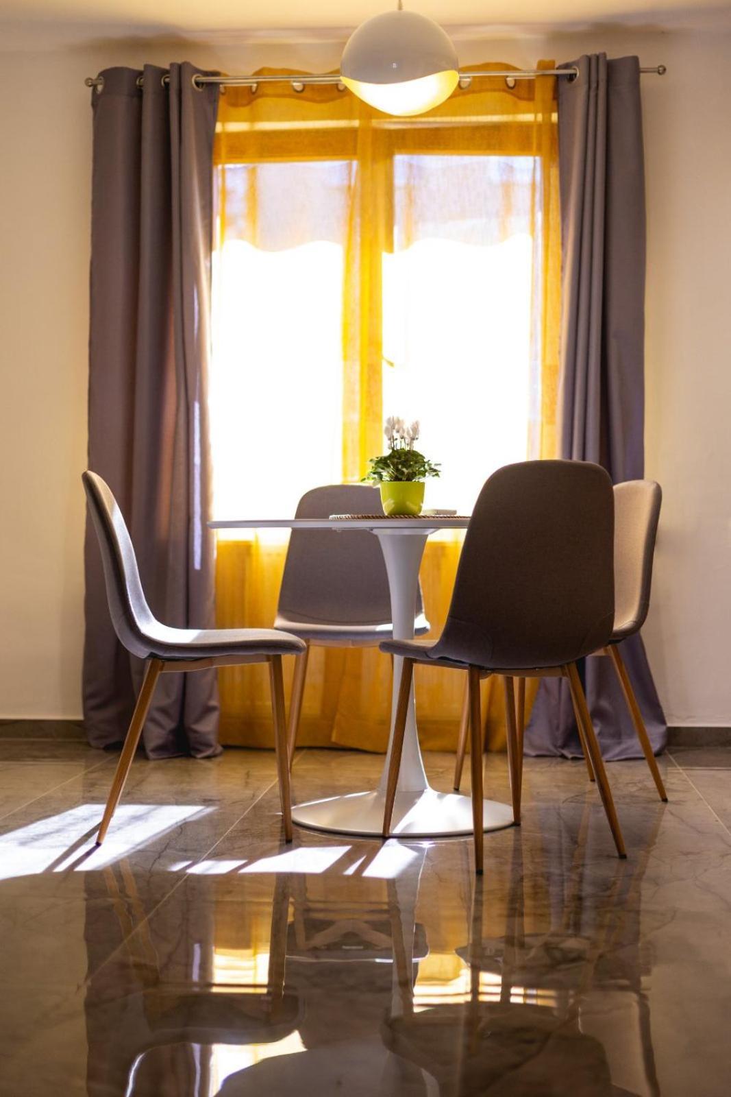Studio Apartman Planb, Self Check In Osijek Bagian luar foto