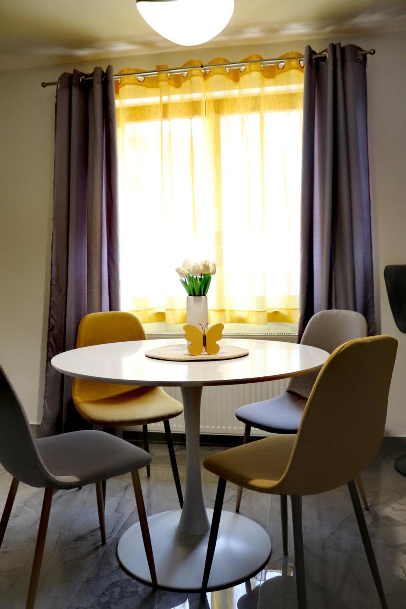 Studio Apartman Planb, Self Check In Osijek Bagian luar foto